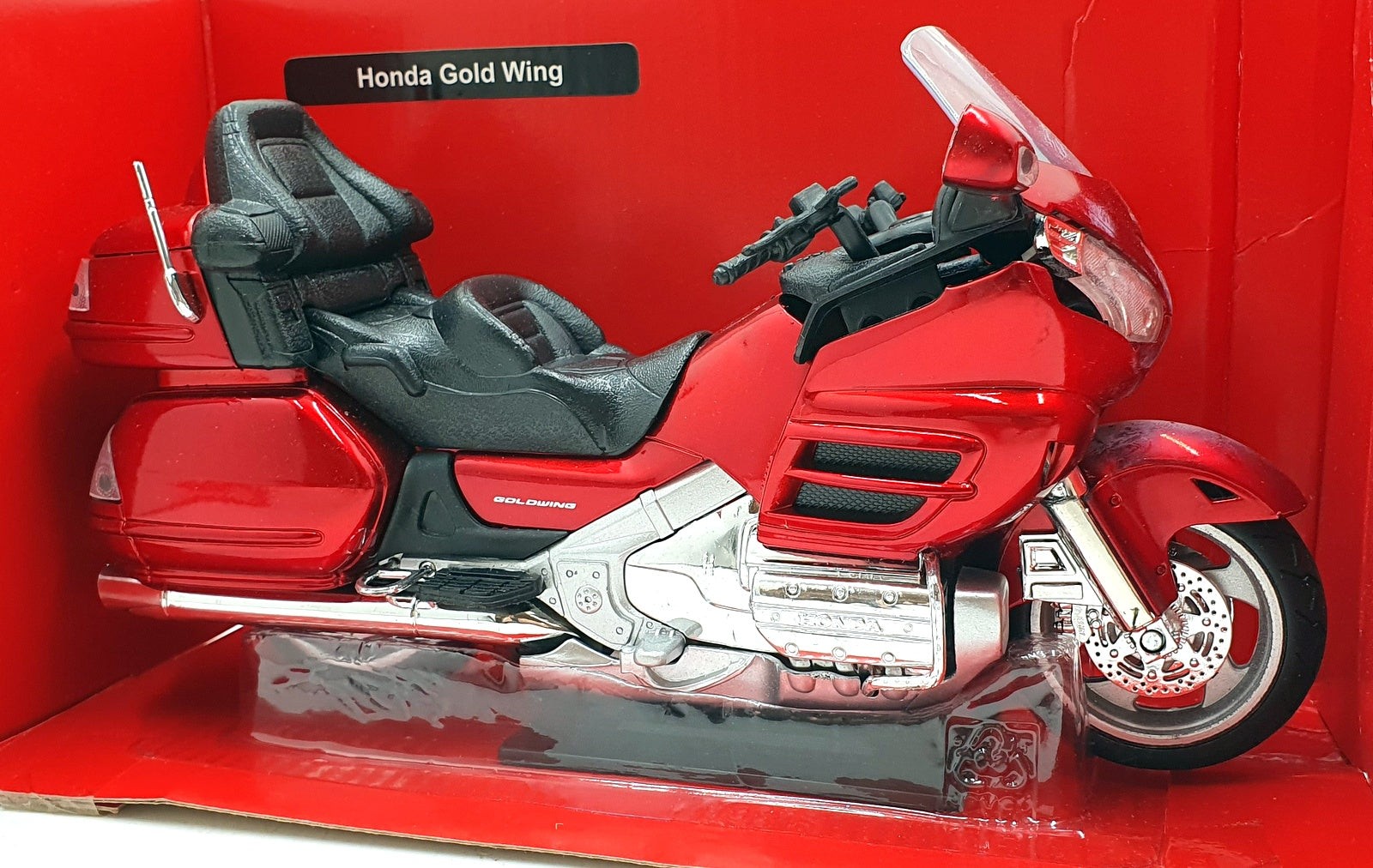 NewRay 1/12 Scale 57253 - Honda Gold Wing Motorbike - Met. Red