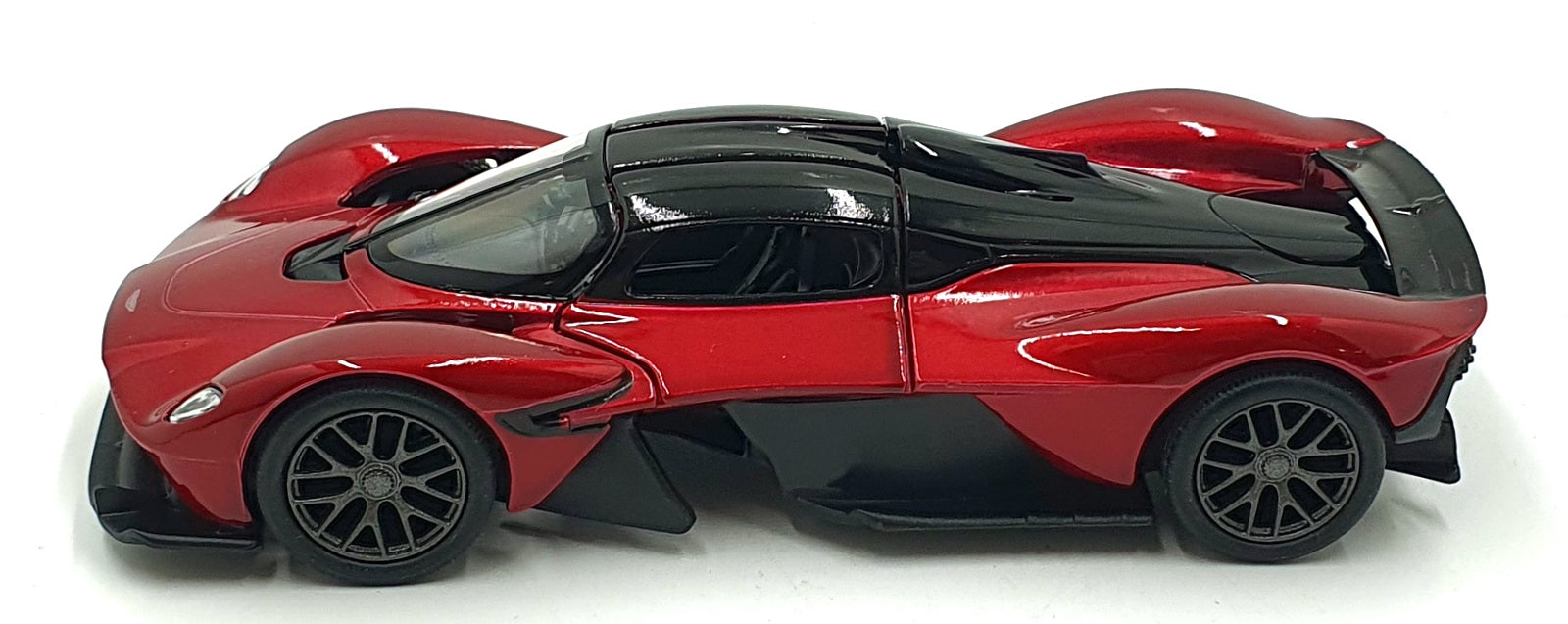 Kinsmart 1/36 Scale Pull Back & Go TY4257 - Aston Martin Valkyrie - Met Red