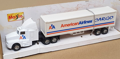 Maisto 1/87 Scale 11021 - Truck & Trailer American Airlines - White/Red/Blue