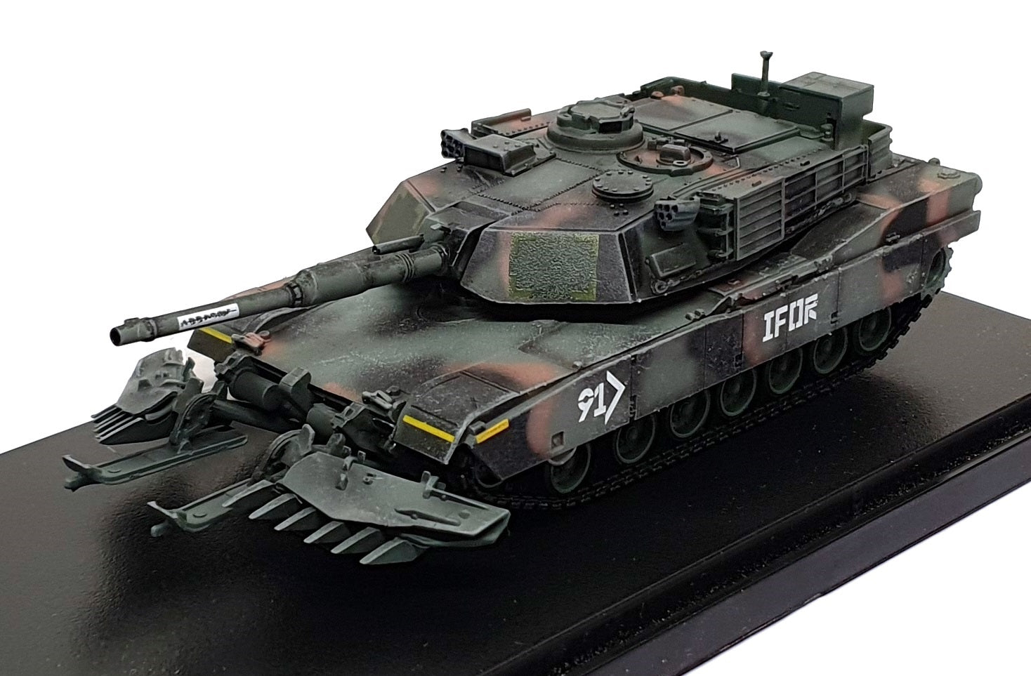 Dragon Models 1/72 Scale 60017 - M1 Abrams Tank US Army Bosnia 1996
