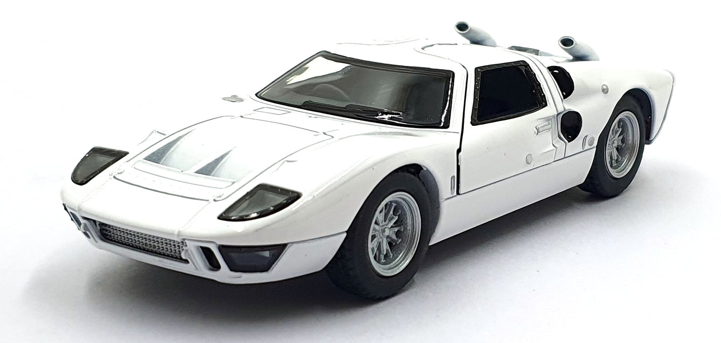 Kinsmart 1/32 Scale Pull Back & Go TY6953 - 1966 Ford GT40 - White