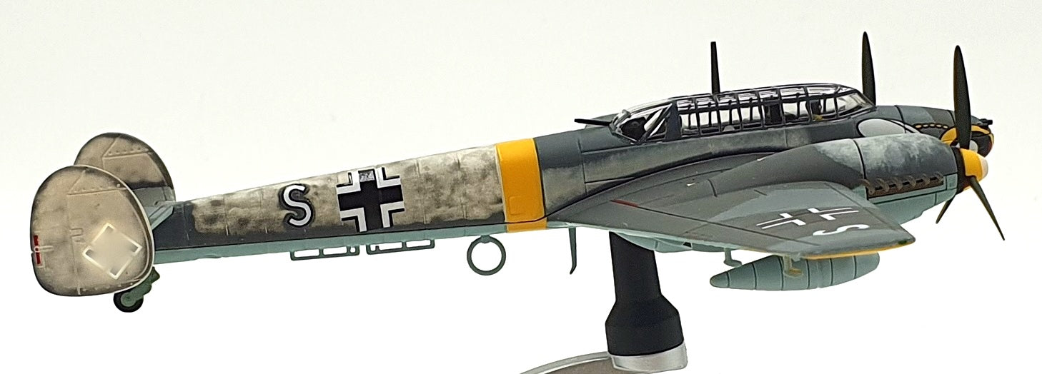 Corgi 1/72 Scale Diecast AA38506 - Messerschmitt Bf110 C-4/B Russian Front 1941