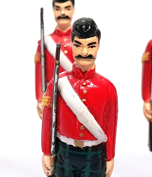 William Grant & Sons Ltd WG06R - 6x Metal Toy Soldiers Appx 6cm Tall