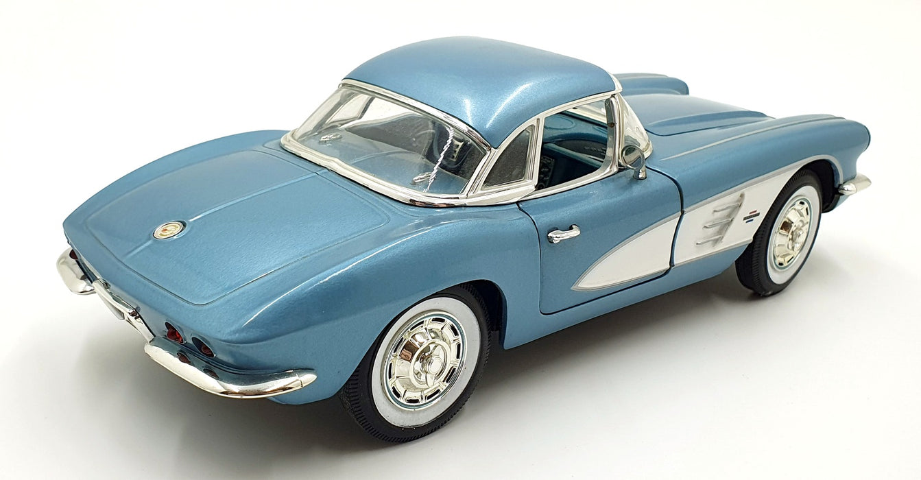 Ertl 1/18 Scale Diecast 14126N - 1961 Chevrolet Corvette - Blue/White