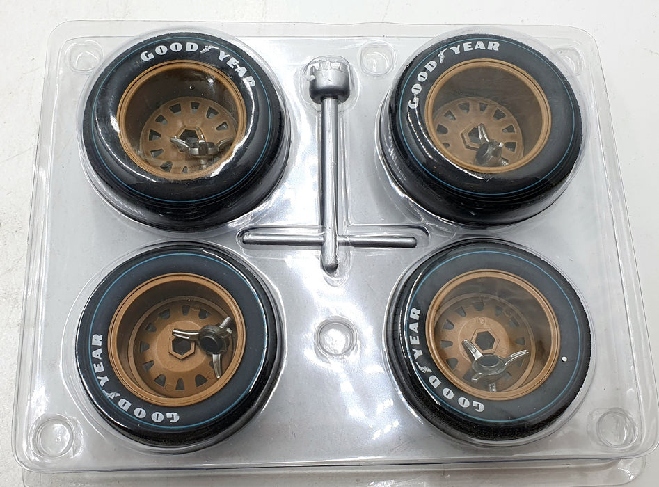 GMP 1/12 Scale 12071 - Ford GT40 Mark II McLaren/Amon #2 Le Mans