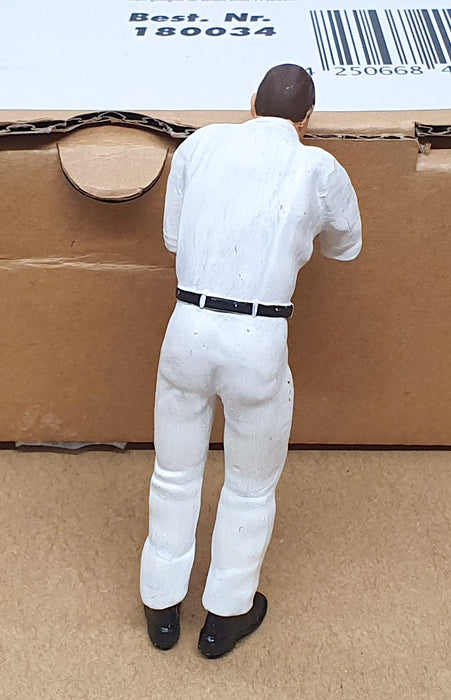 Figutec 1/18 Scale 180034 - Mechanic Changing Spark Plugs Resin Figure Model