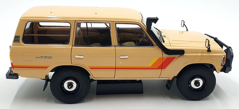 Kyosho 1/18 Scale Diecast 08956XBE - Toyota Land Cruiser 60 - Beige