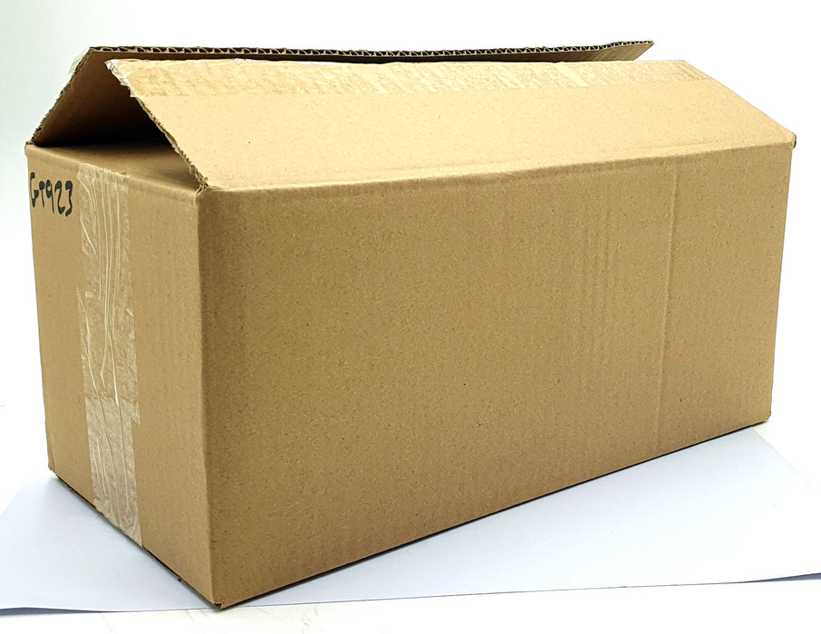 GT Spirit 1/18 Scale Resin GT923 - Aston Martin V12 Vantage Roadster - Black