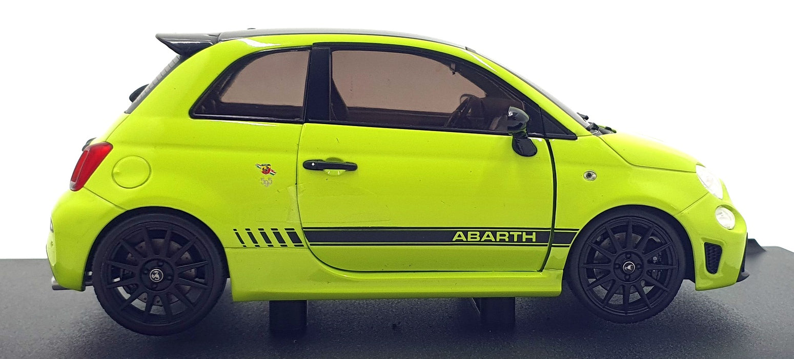 Solido 1/18 Scale S1811307 - 2023 Fiat F595 Abarth - Verde Adrenalina