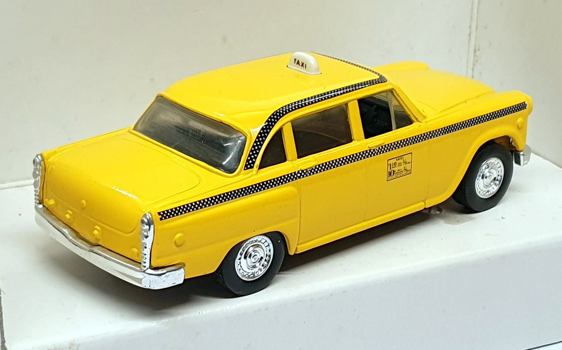 Ertl 1/43 Scale Diecast 2587 - Checker Taxi Cab - Yellow