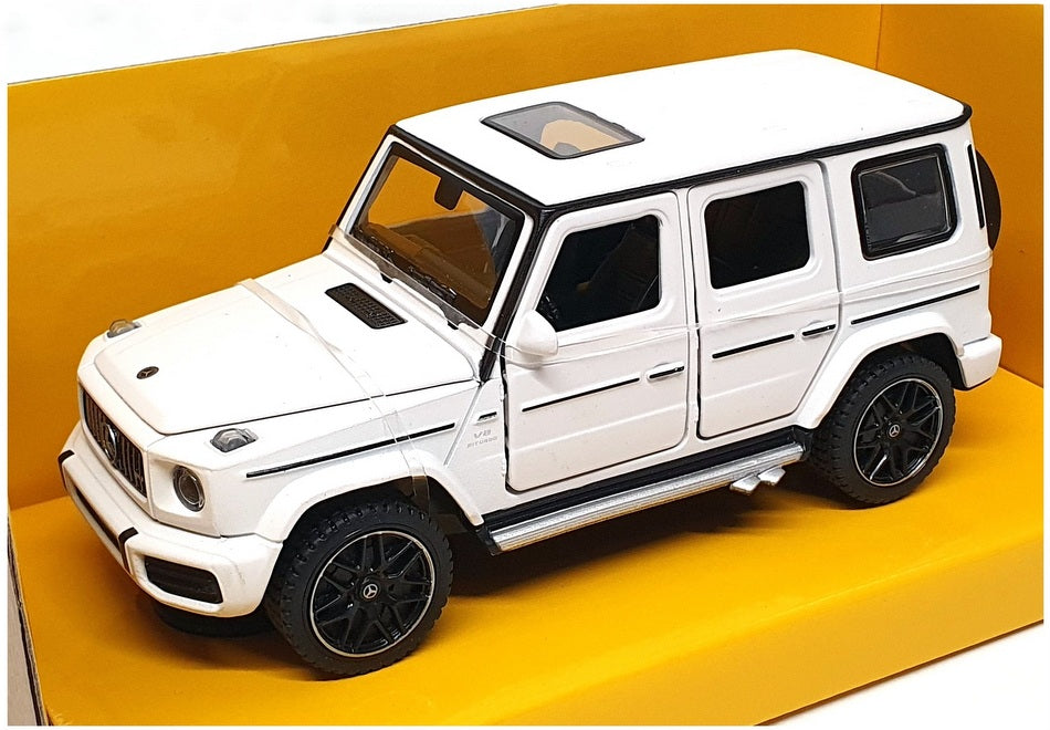 Rastar 1/32 Scale Diecast 64110 - Mercedes AMG G 63 - White