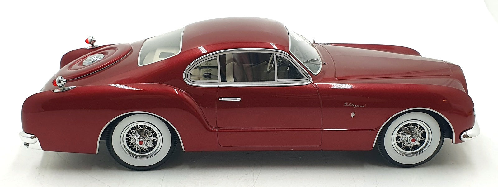BOS Models 1/18 Scale Resin BOS265 - Chrysler Elegance - Red