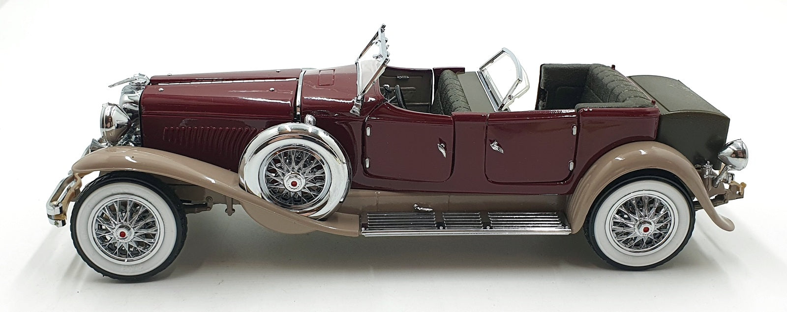Franklin Mint 1/24 FM231122A 1930 Duesenberg Tourster With Display Case