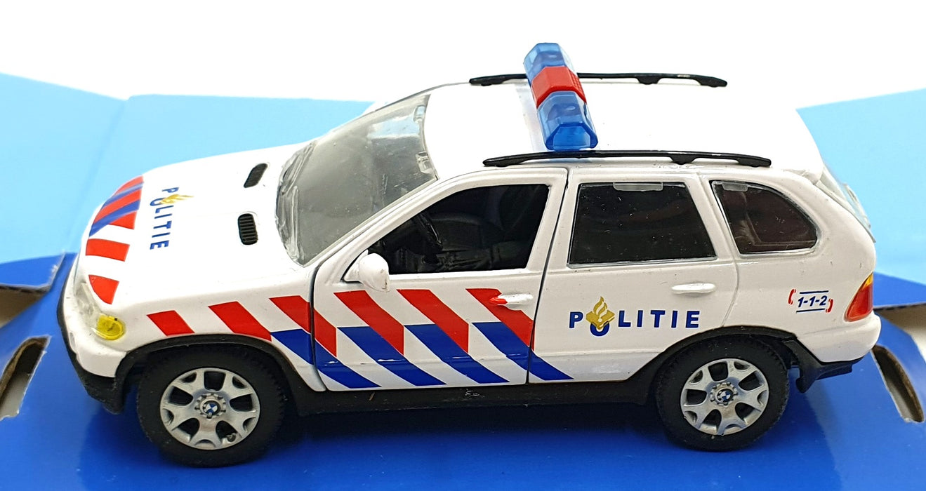 Cararama 1/43 Scale 210226C - BMW X5 Politie Police Car - White
