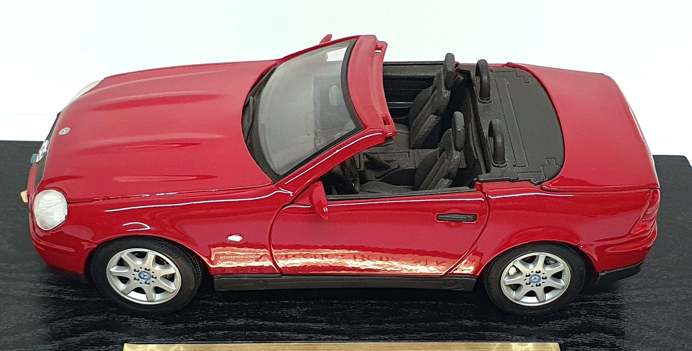 Maisto 1/18 Scale Diecast 31842 - 1996 Mercedes Benz SLK 230 - Red