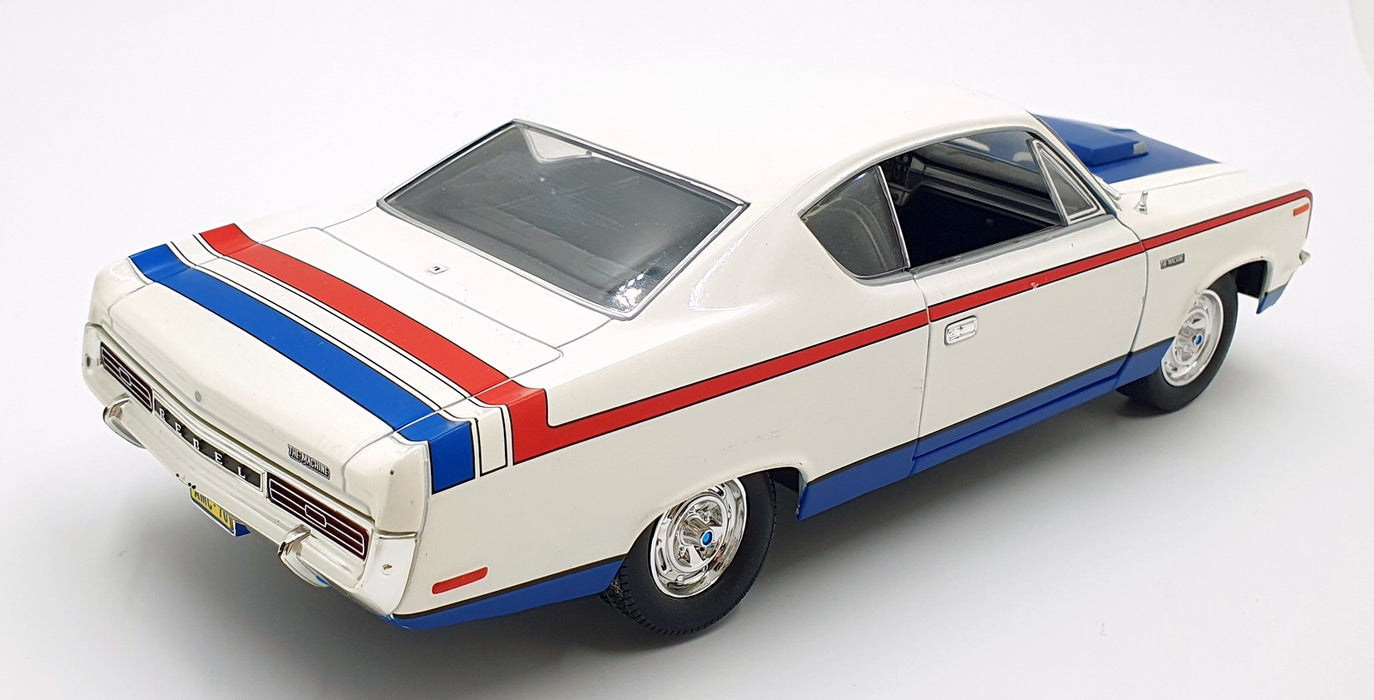 Road Signature 1/18 Scale Diecast 15126V - 1970 AMC Rebel - White/Red/Blue