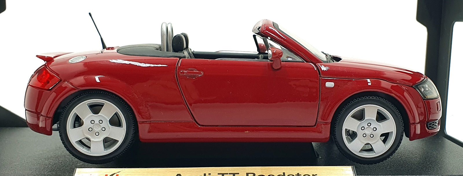 Maisto 1/18 Scale Diecast 31878 - Audi TT Roadster - Dark Red