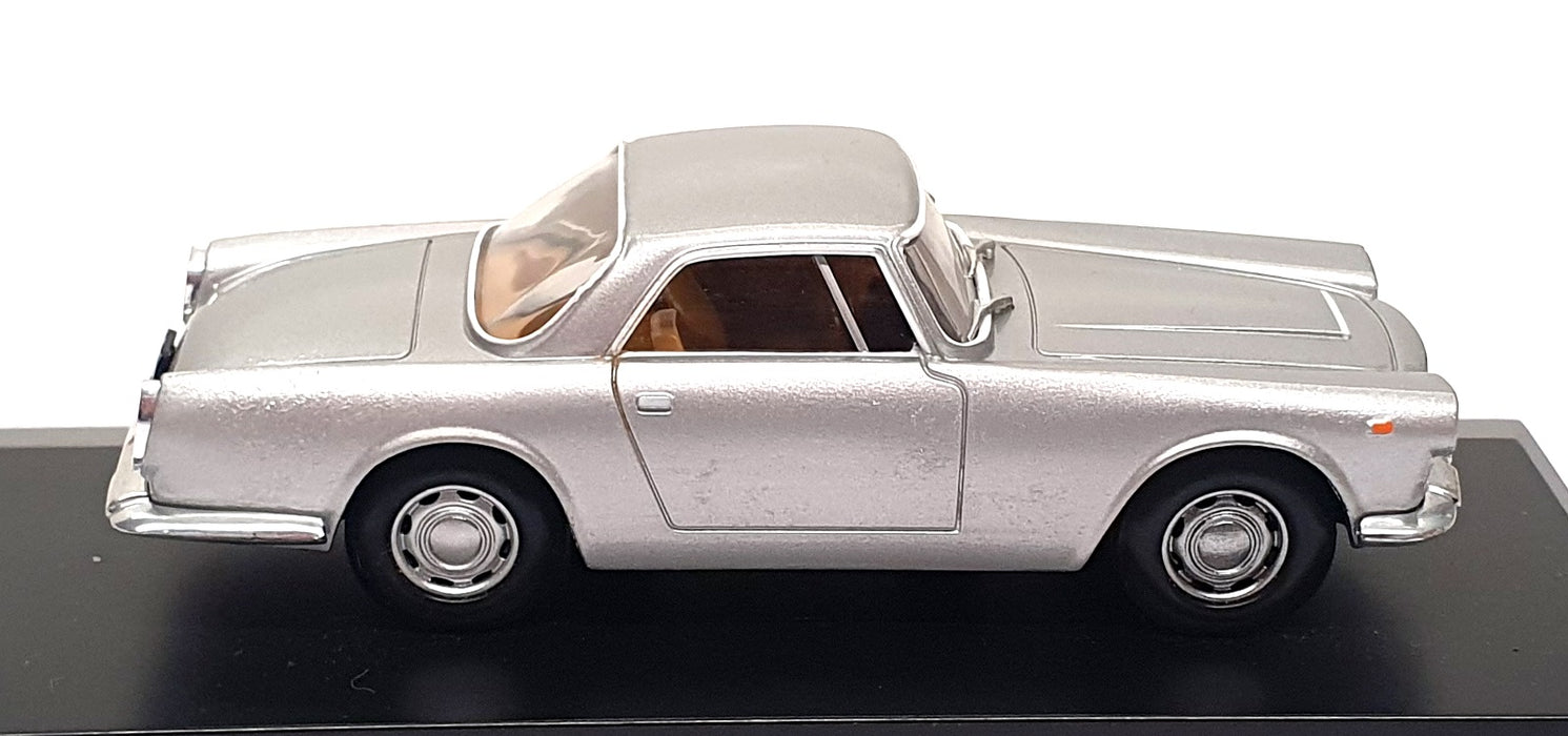 Edison Giocattoli 1/43 Scale 802021 - 1960 Lancia Flaminia Coupe GT 2.5 Touring
