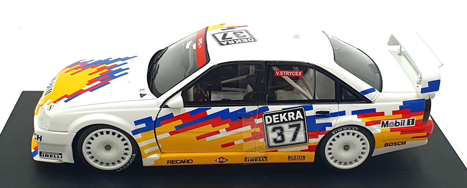 Werk83 1/18 Scale Diecast  W18045002 - Opel Omega DTM #37 - V. Strycek