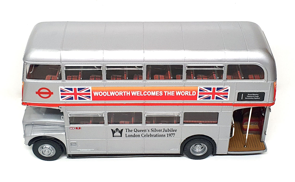 Sun Star 1/24 Scale 2906 SRM 25-850 DYE Queen's Silver Jubilee-Woolworth RM Bus