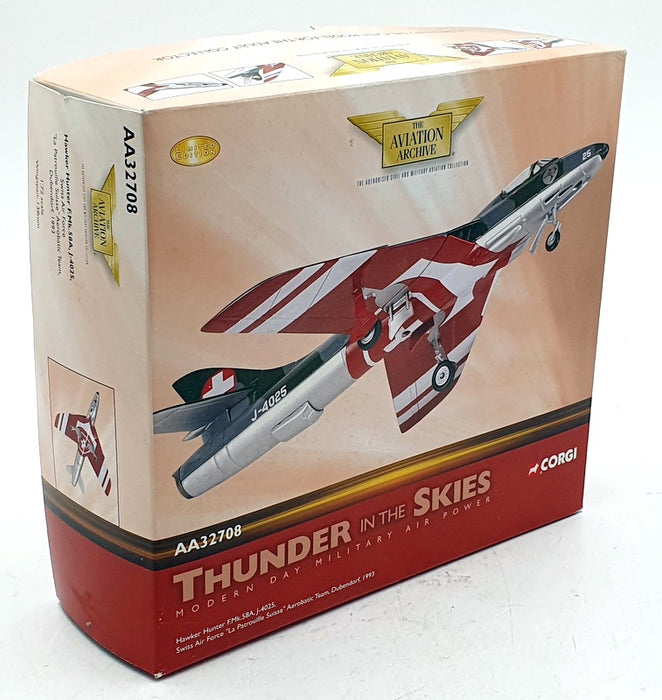 Corgi 1/72 Scale AA32708 - Hawker Hunter F.MK58A J4025 Swiss AF 1993