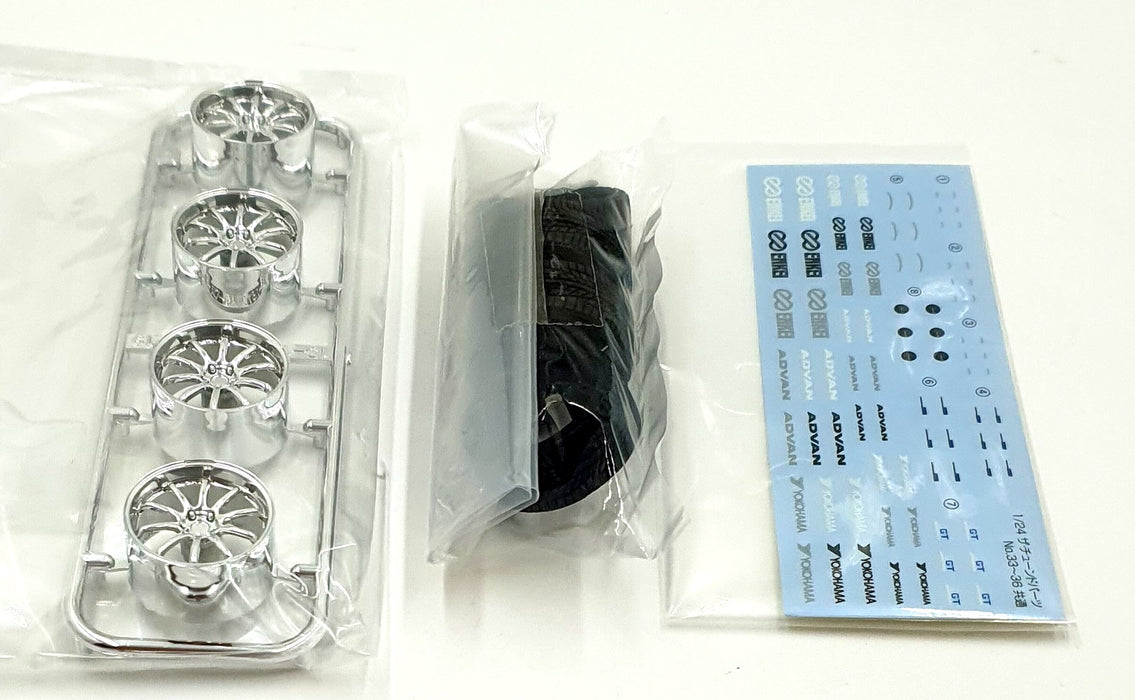 Aoshima 1/24 Scale 05328 - ADVAN Racing RS-DF 19' Wheels & Tyres Set #33