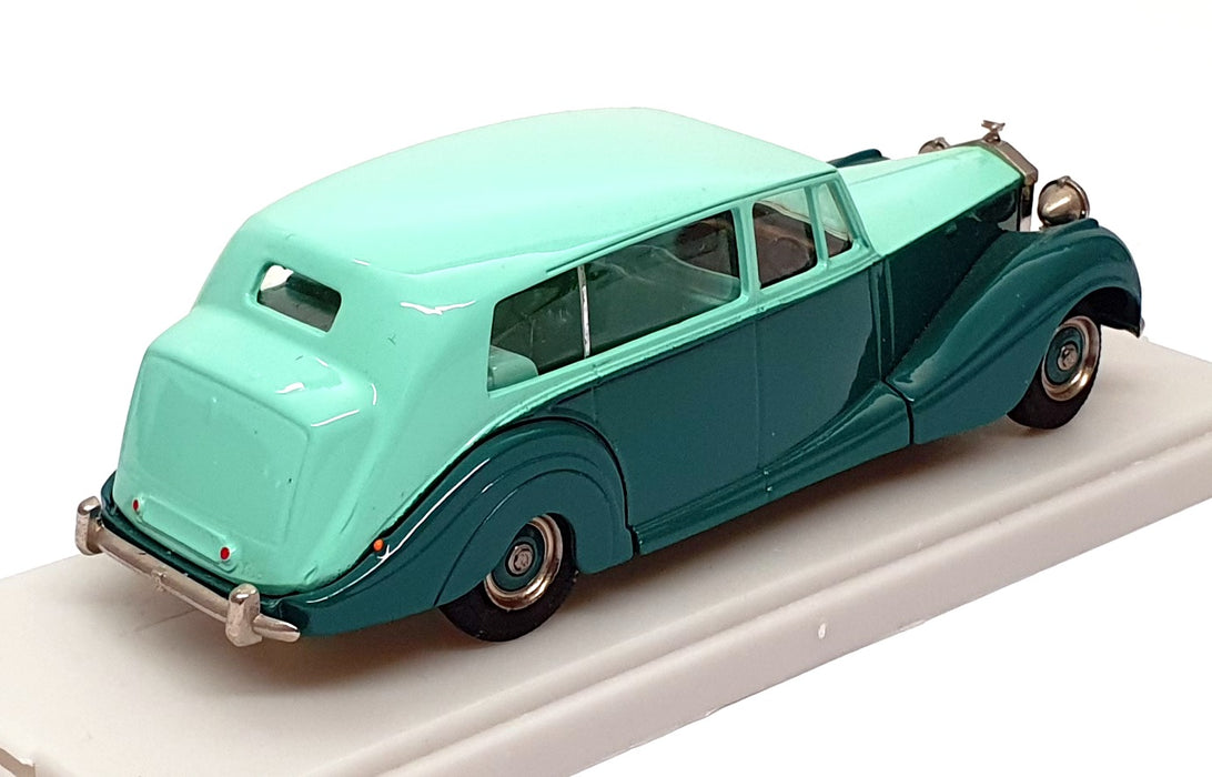 Rextoys 1/43 Scale No. 35 - Rolls Royce Phantom IV Shah Of Kuwait - 2-Tone Green