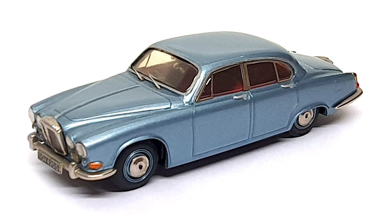 Conquest Models 1/43 Scale No. 102 - 1967 Daimler Sovereign - Met. Silver Blue