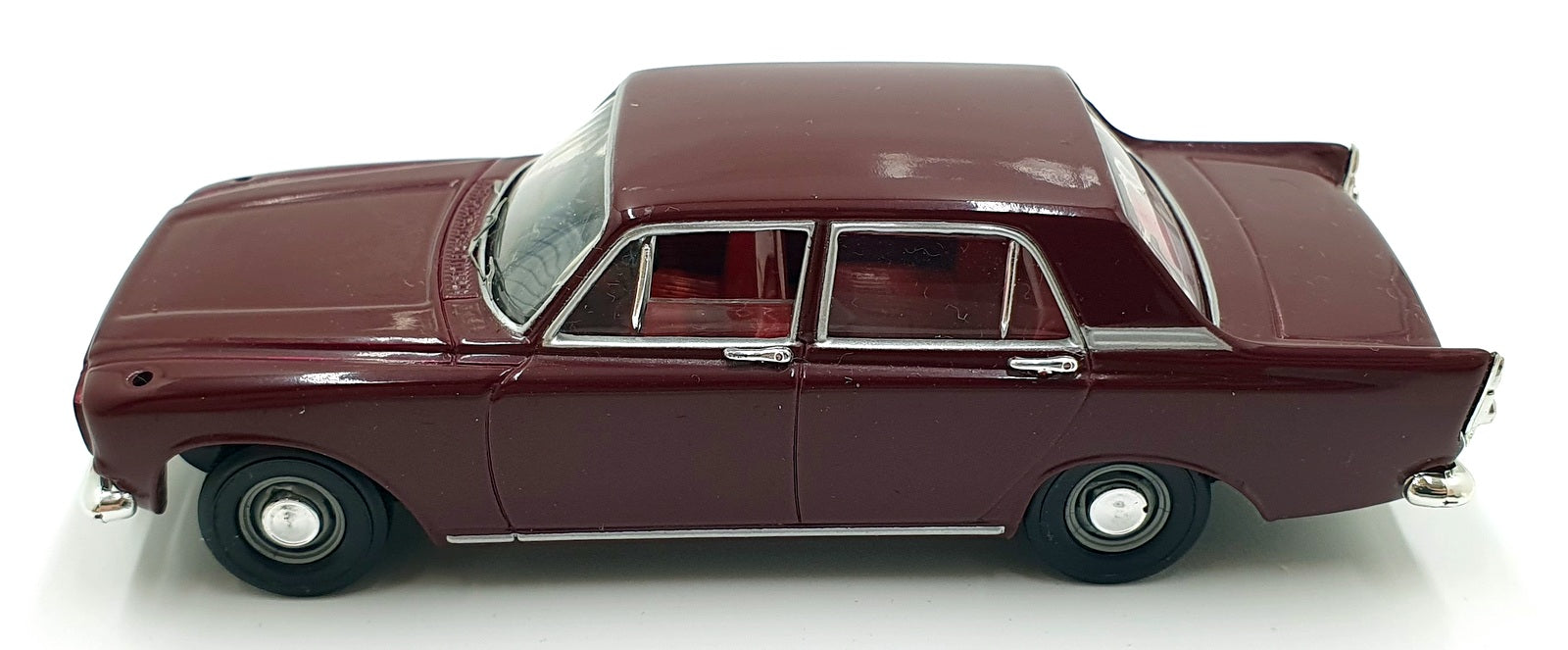 Vanguards 1/43 Scale VA46002 - Ford Zephyr 6 MKIII - Maroon