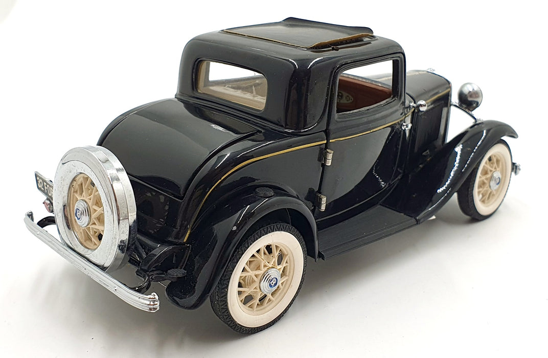 Franklin Mint 1/24 Scale 11226D - 1932 Ford Deuce Coupe - Black