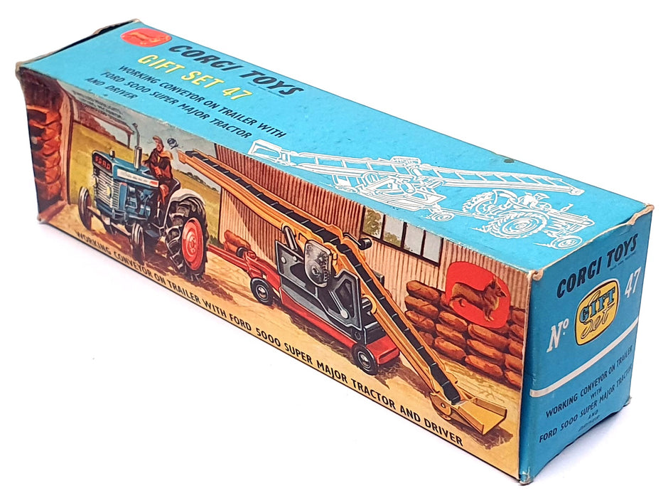 Corgi Toys Original No. 47 - Working Conveyor On Trailer + Ford Tractor & Driver
