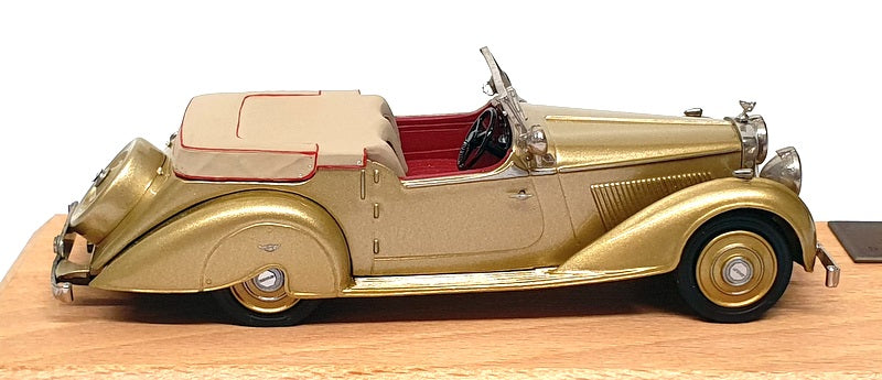 Top Marques 1/43 Scale B3 - 1940 Bentley 4.25L Vanden Plas - Honeysuckle Gold
