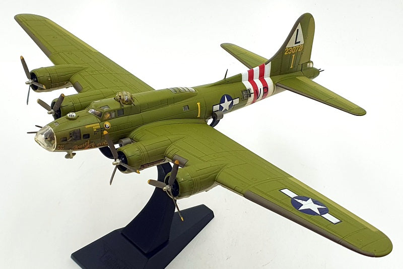 Corgi 1/72 Scale Diecast AA33302 - Boeing B-17F Flying Fortress Sweet & Lovely