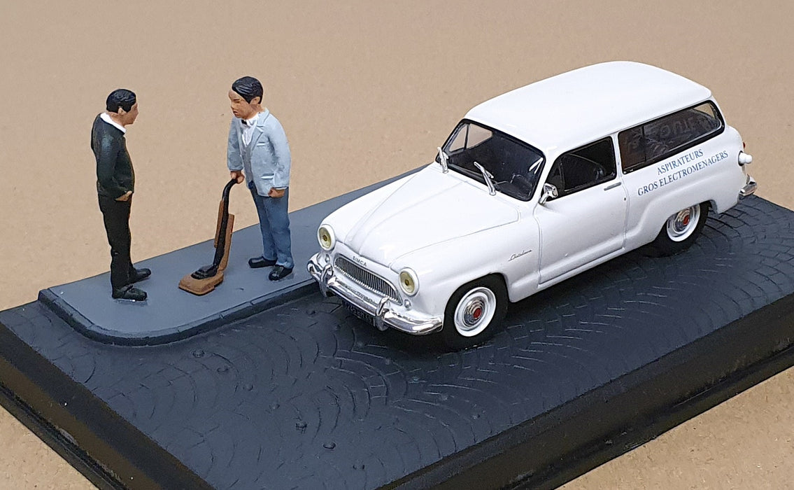 Altaya La Route Bleue 1/43 Scale DIR112 Simca Aronde Chatelaine Diorama - White
