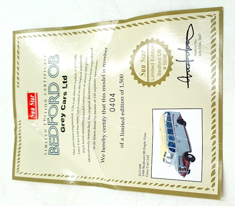 Sunstar 1/24 Scale Diecast 5006 - 1949 Bedford OB Duple Vista JUO 608 Grey Cars