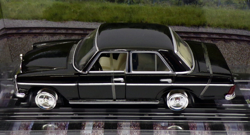 Corgi 1/36 scale 05701 - Mecedes Benz - James Bond 007 Octopussy