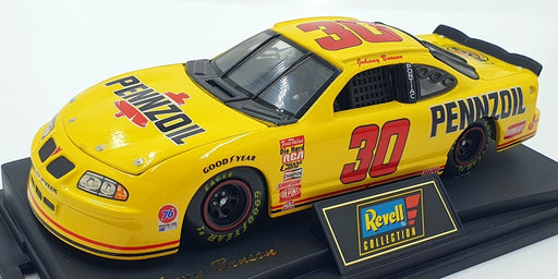 Revell 1/24 Scale 3824 - Pontiac Grand Prix Pennzoil #30 J.Benson NASCAR