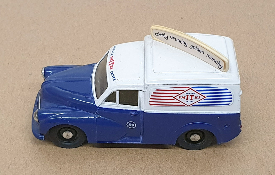 Corgi 1/43 Scale C959 - Morris Minor Van Smiths Crisps - White/Blue