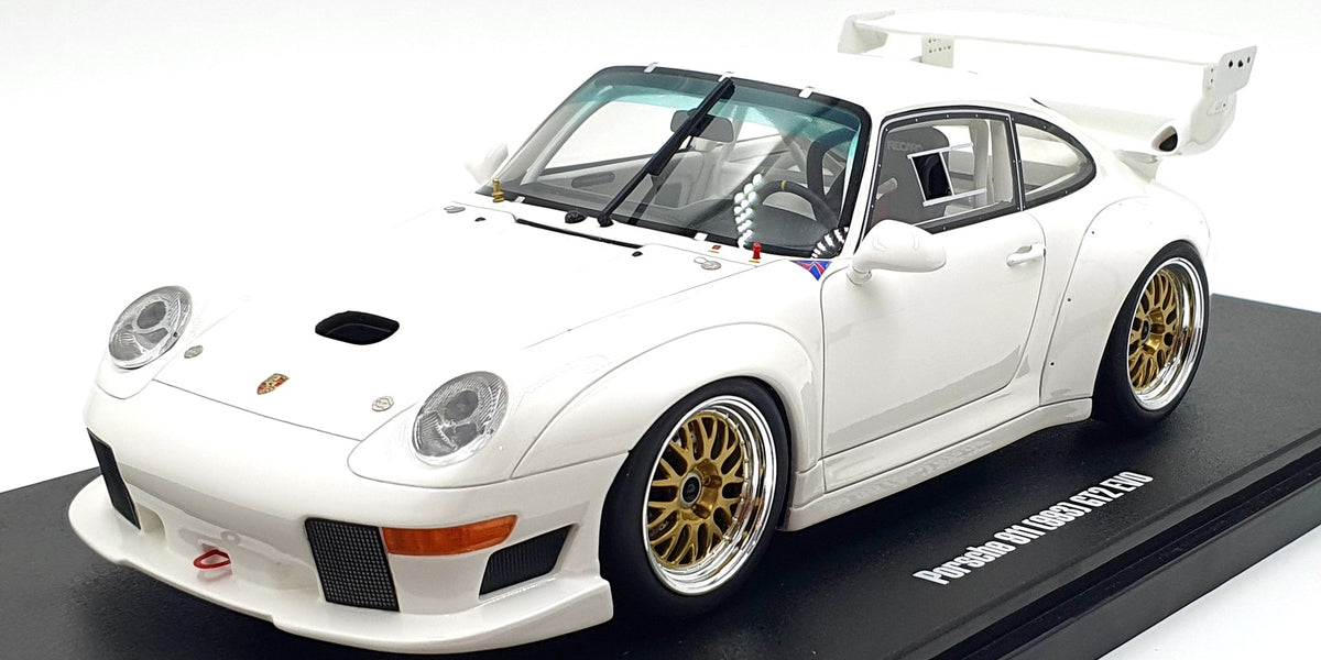 GT Spirit 1/18 Scale GT532 - Porsche 911 (993) GT2 EVO - White