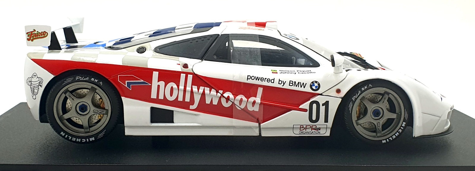 Solido 1/18 Scale S1804111 - McLaren F1 GTR Shorttail 2 Horas De Brasilia 1996