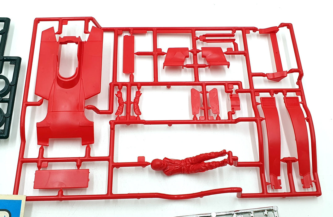 Matchbox 1/32 Scale Unbuilt Kit PK-305 - Surtees TS16/03 Two Colour Kit