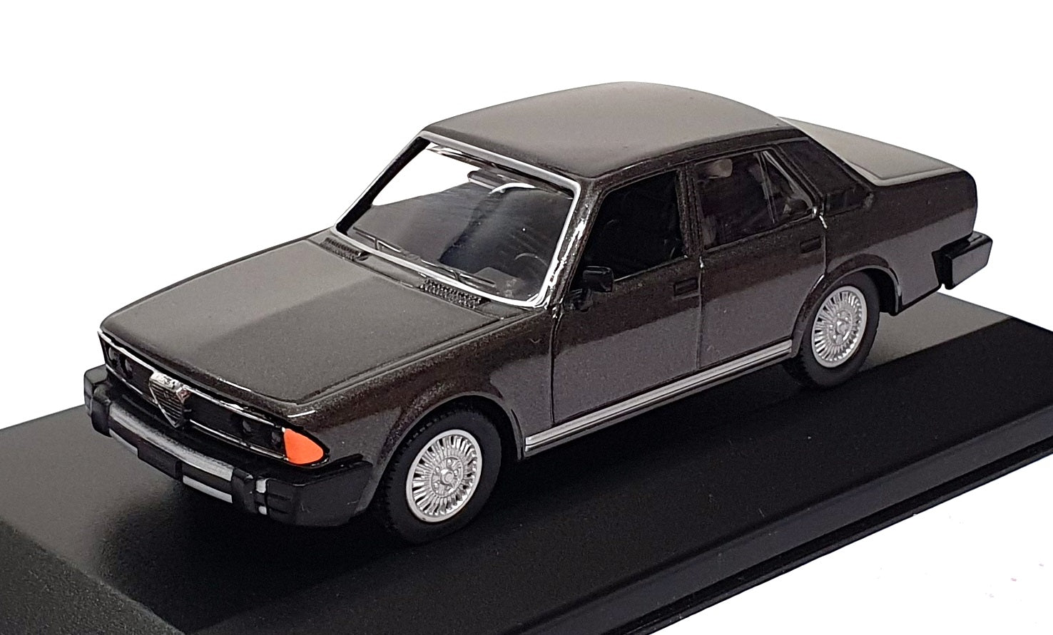 Norev 1/43 Scale ALF06 - Alfa Romeo Alfa 6 - Met. Dk. Grey