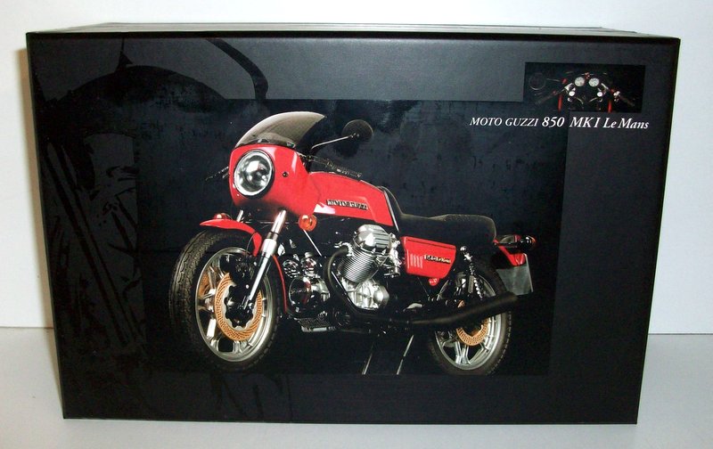 Minichamps 1/12 Scale - 122 165300 Moto Guzzi 850 Mk1 Le Mans 1978 red