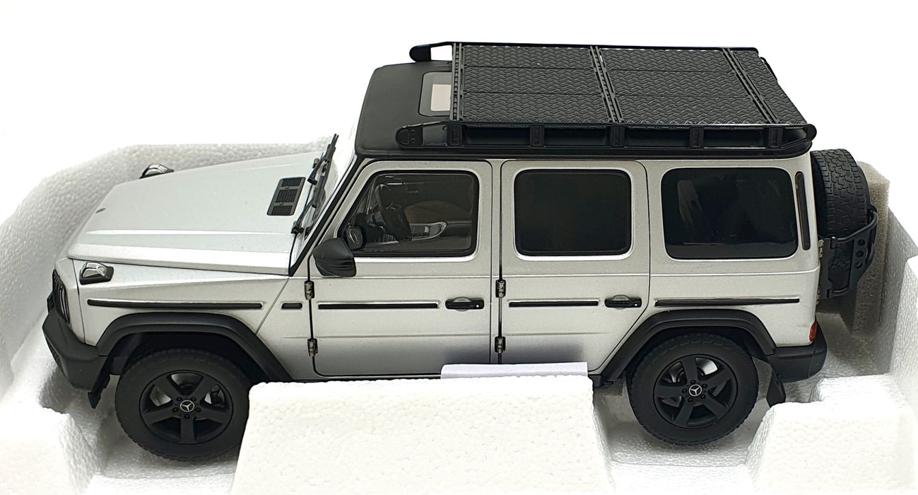Norev 1/18 Scale Diecast 183030 - 2024 Mercedes-Benz G Class Professional