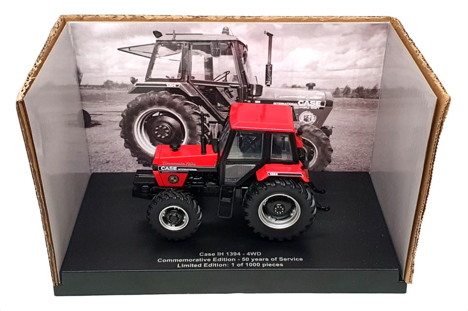 Universal Hobbies 1/32 Scale Diecast UH6435 - Case International Tractor - Red