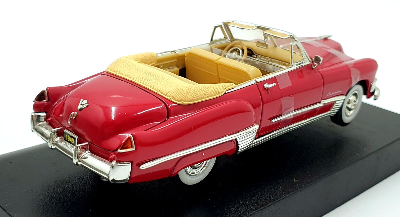Signature 1/32 Scale Diecast 32353 - 1949 Cadillac Series 62 Convertible - Red