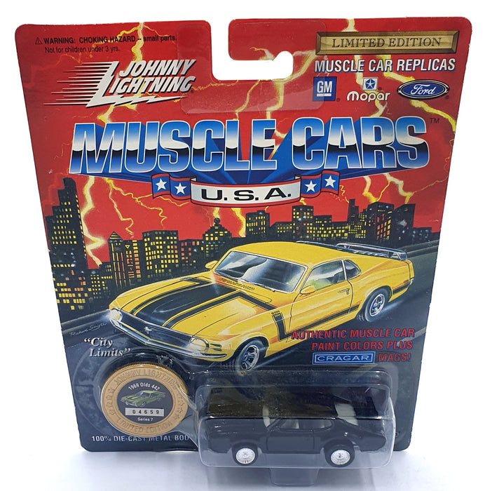 Johnny Lightning 1/64 Scale 200-170 - Muscle Cars 1969 Oldsmobile 442 - Black