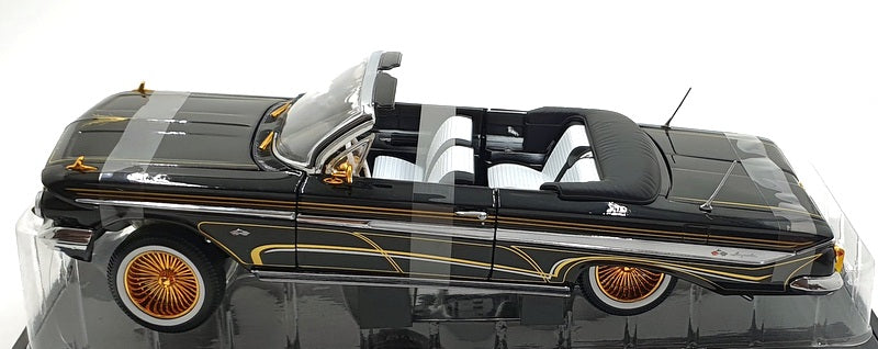 Sun Star 1/18 Scale 2110 - 1961 Chevrolet Impala Lowrider