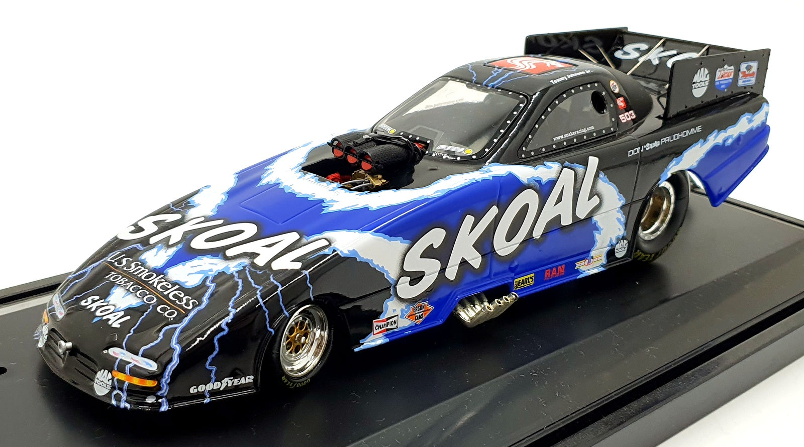 Action 1/24 Scale Diecast 102707 - 2002 Funny Car Skoal Tommy Johnson Jr