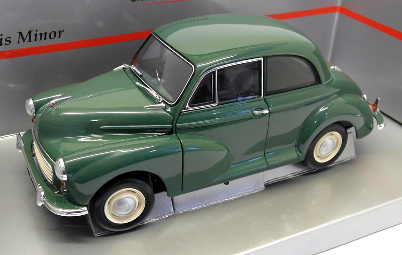 Minichamps 1/18 Scale Diecast 150 137000 - Morris Minor Saloon Green